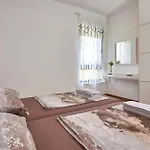 2 Bedroom Amazing In * Ližnjan