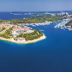 2 Bedroom Amazing In * Ližnjan